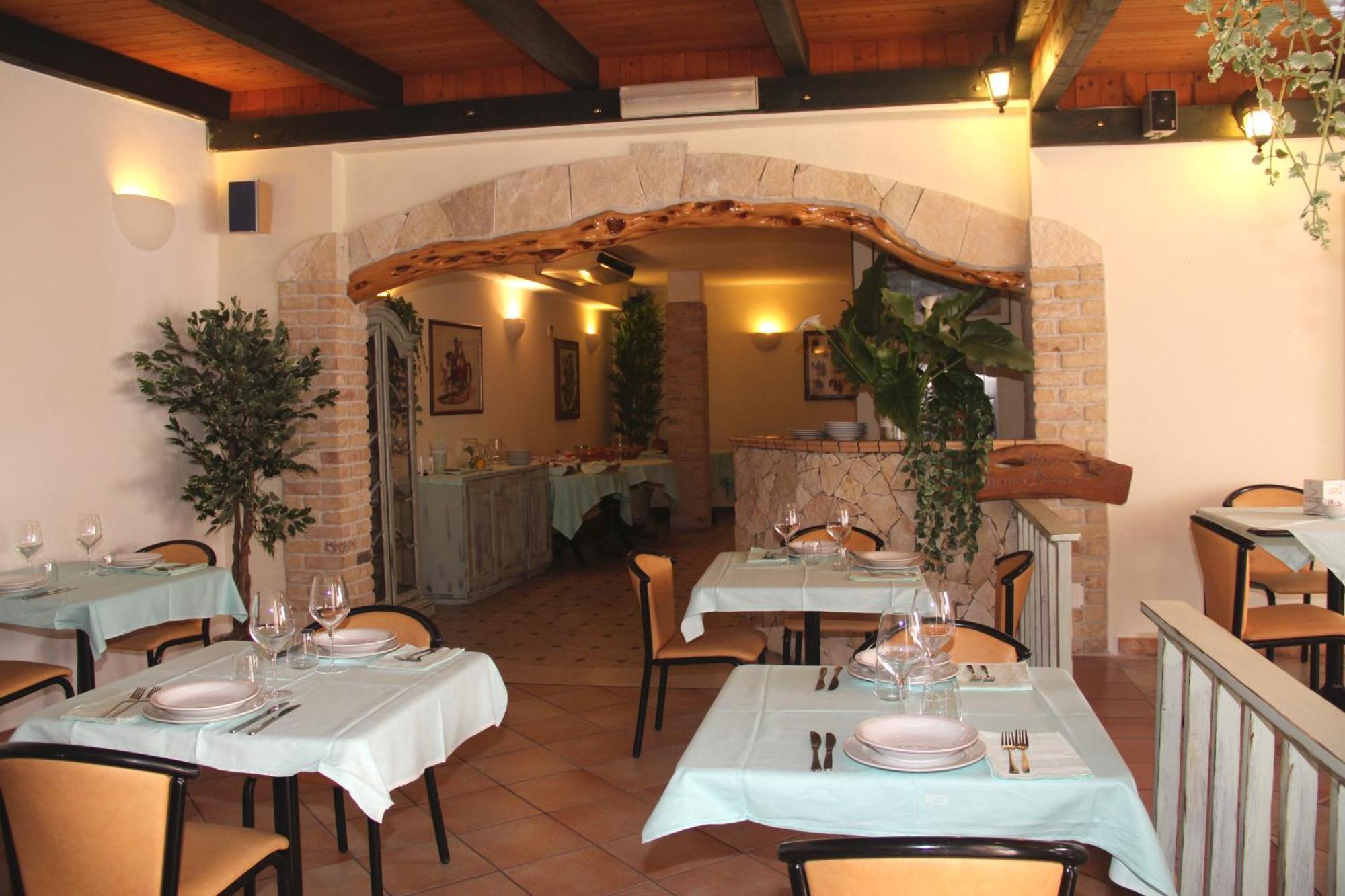 Hotel Geranio Rosso Stintino Exterior foto