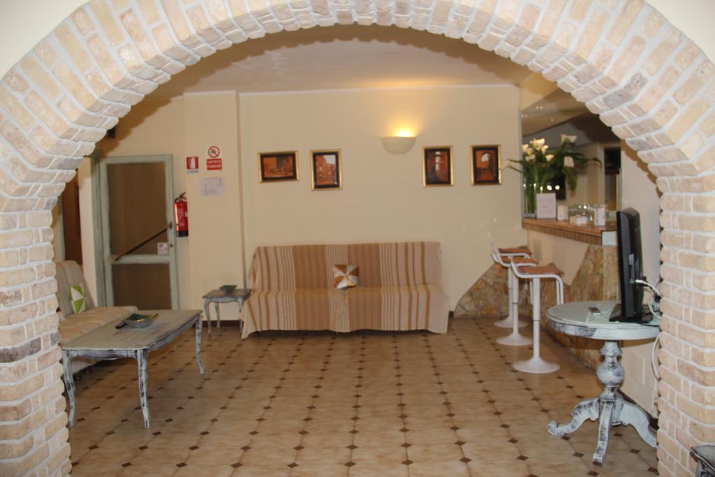 Hotel Geranio Rosso Stintino Exterior foto