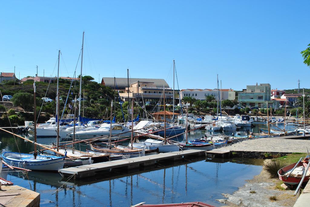 Hotel Geranio Rosso Stintino Exterior foto